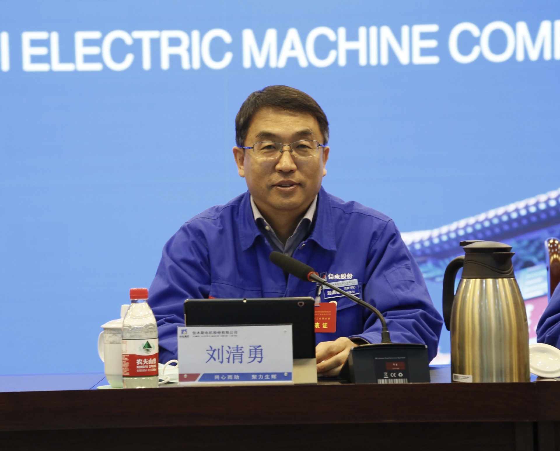 ɭ��������-׷�󿵽�,����һ������